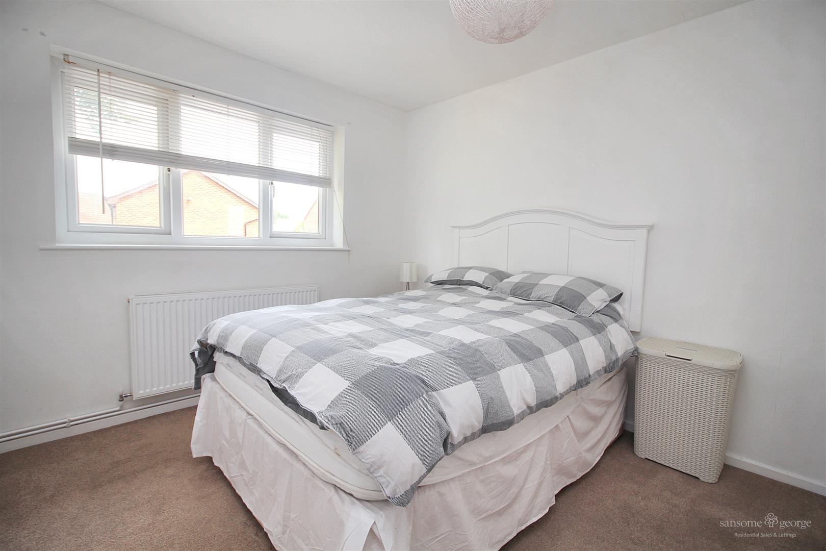 Warley Rise, Tilehurst, Reading